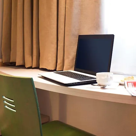 Ibis Bilbao Hotell *