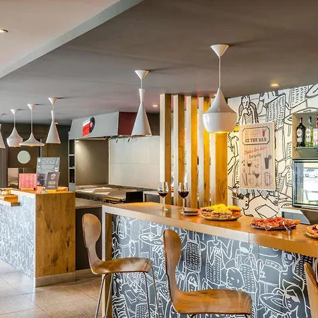 Ibis Bilbao Hotel *
