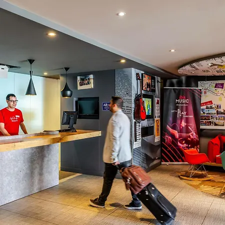 Ibis Bilbao Hotel *