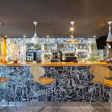 Ibis Bilbao Hotel *